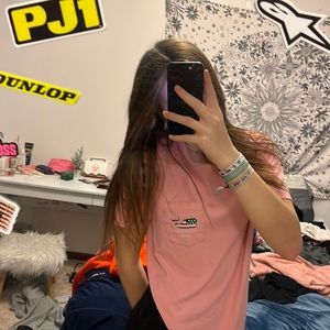 Vineyard vines t shirt